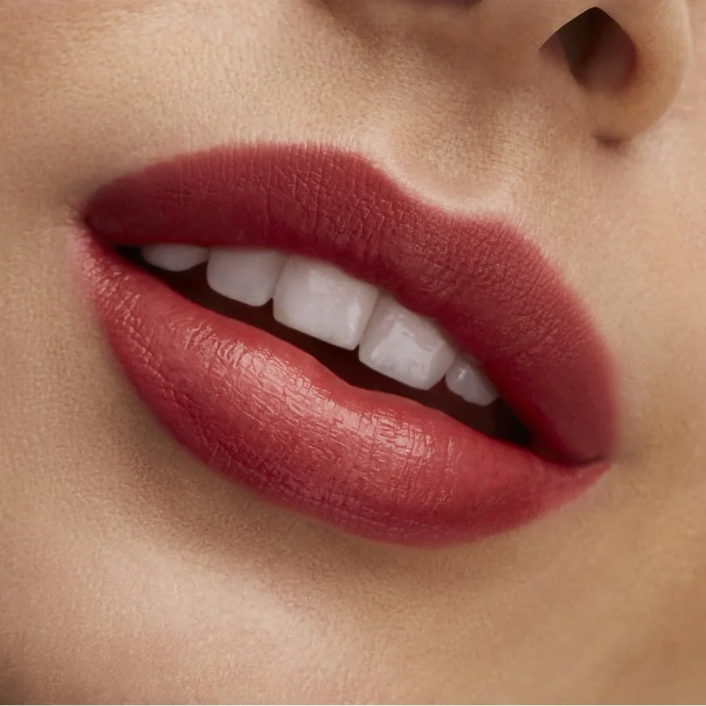 BNIB MAC Cosmetics Lustreglass Lipstick - Business Casual - Picture 2 of 7
